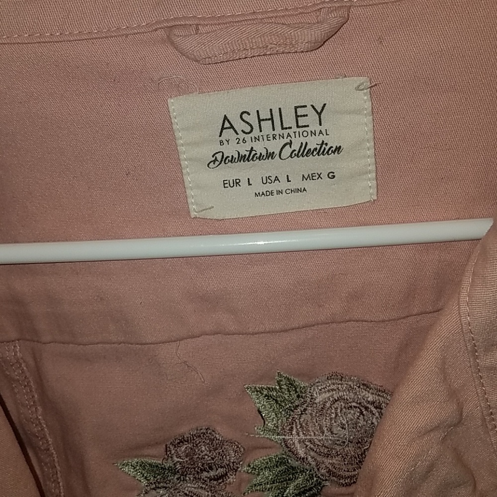 Pink Jacket - Picture 5 of 5